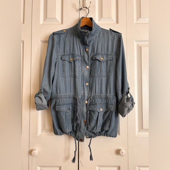 Liquid tencel jacket - Picture 8 of 12